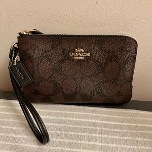 Coach Double Zip Wristlet - Signature Canvas